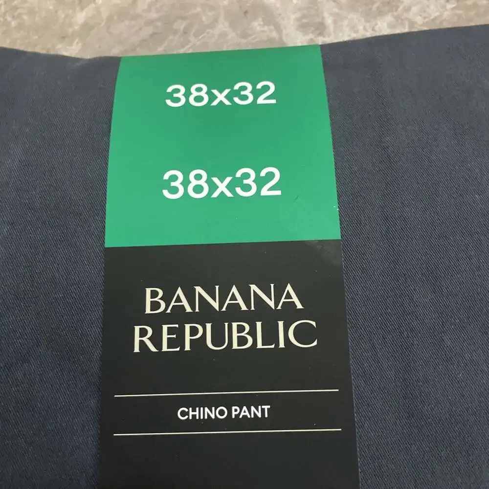 Banana Republic Men’s Chino Pant Size 38x32/ Gray
